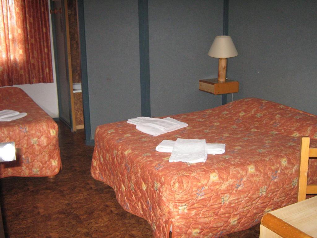 Hotel Le Pressoir - Auxerre Appoigny Eksteriør billede